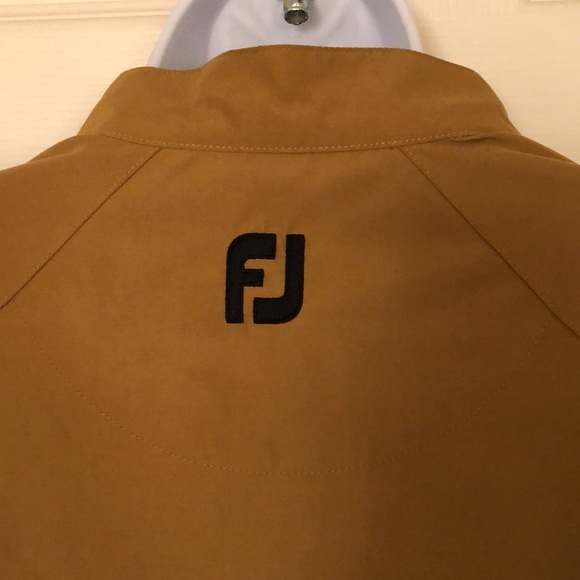 Olive Tan Pullover Crewneck Jacket - Picture 15 of 16